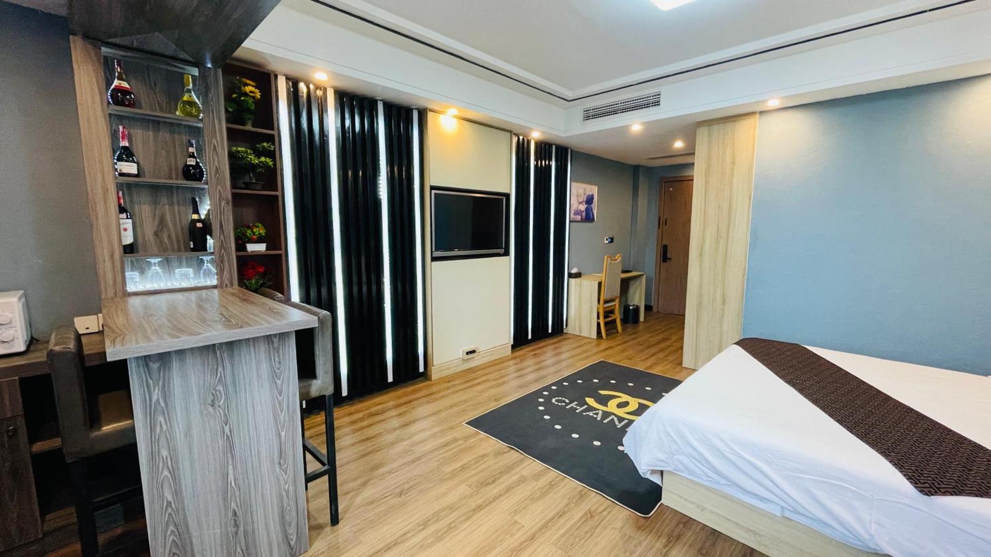 G.C Royal Hotel Akra Dış mekan fotoğraf